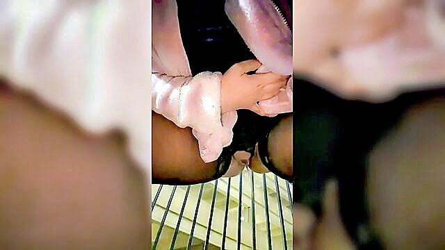 ebony milf, public pee, chubby milf - public peeing milf
