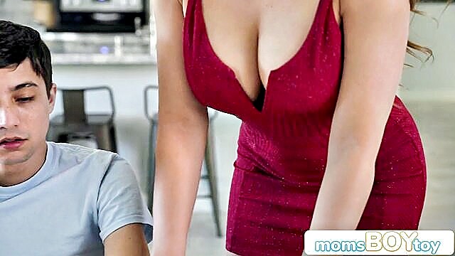 big boobs, big cock, stepmom - kagney linn karter cheating milf