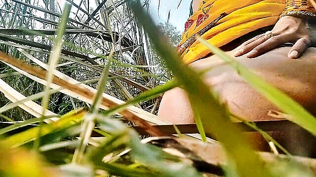 indian babes outdoor sex : Babita-x-Singh