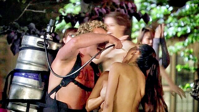 Candace Kroslak, Jaclyn A. Smith, Angel Lewis - american pie naked mile