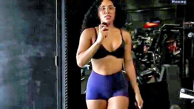thickest girl in gym leg day vlog : sweetlikehoney