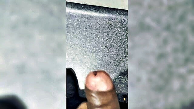 Mrhorny4u96 - gay handjob cumshot