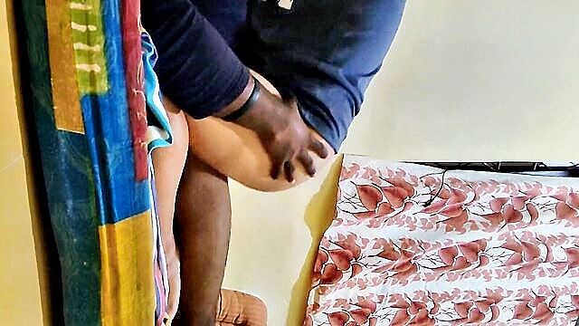 indian aunty, indian sex, tamil - tamil milf milk squirting