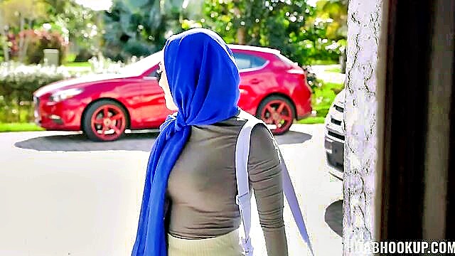 big-dick, big tits, big ass - hijab mardi gras action