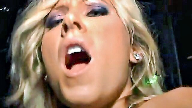 blonde is yummy : In the VIP