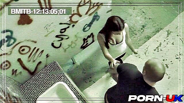 euro porn, cumshots, hd porn - tiffany chick public shower