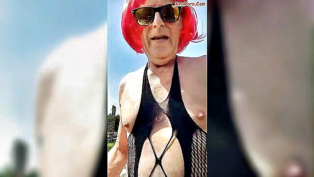 esibizionismo, puttana, travestito - pamela new pussy suit
