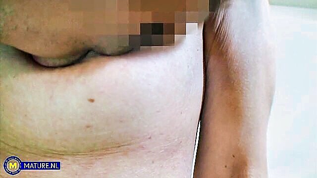 home sex, mature japanese, japanese woman - mature japanese pussy in serious home sex