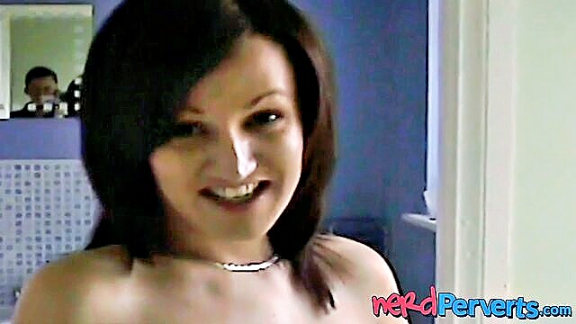 Alexis Summers - british milf alexis summers logs in to nerd pervert Nerd Pervert