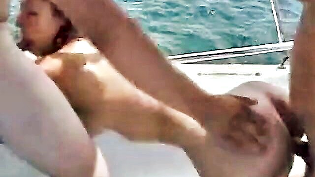 captain stabbin outdoor threesome : Captain Stabbin