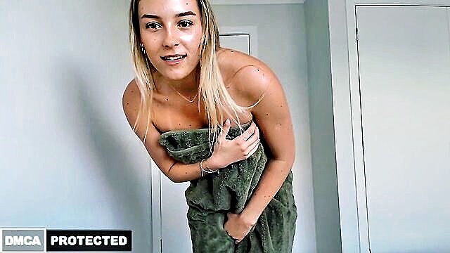 sex ball, parisbabyxox, first squirt - balloon sex with busty parisbabyxox