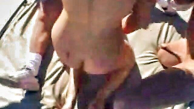 submissive slut fucked hard : Captain Stabbin