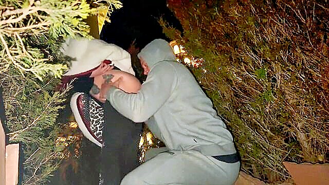andy savage, bonnie bowtie, andregotbars - goth girl outdoor fuck