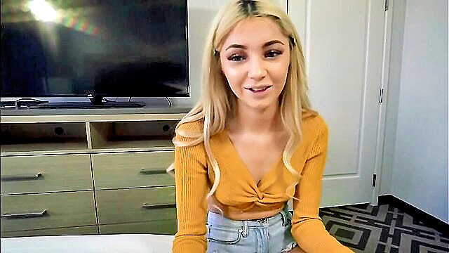 cum in mouth, cuckold, small tits - perverted blonde smutty clip