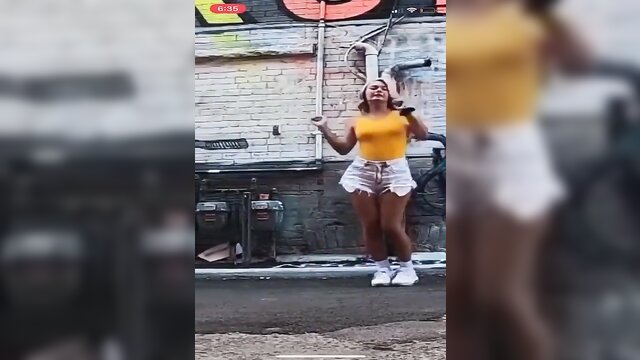 Xxx - big tits babe shakes her booty in a hot shuffle video owilkinson