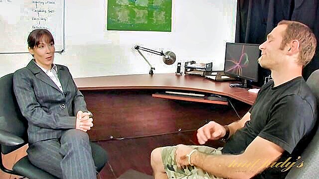 blowjob, milf, fucking - stepmom angela james office blowjob