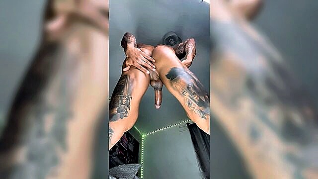 muscle daddy, big balls, hot muscle - daddy ball sucking