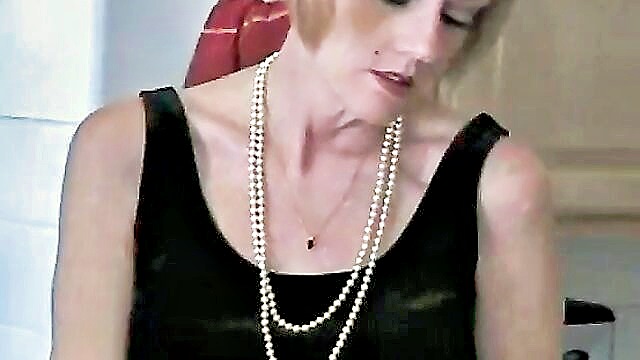 grannies, milf, amateur - amateur granny weenie sucking