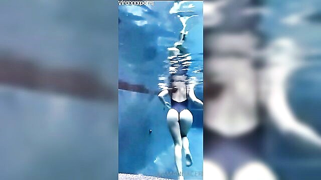 amanda cerny, amanda cerny naked, beautiful nipples - amanda cerny cam show