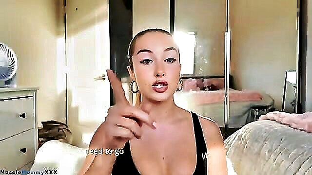 hellosex scary youtuber : Heloise Huthart