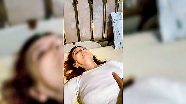 consigliati, amatoriali, italiani - mia moglie esposta online