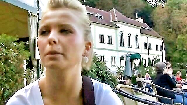 blonde pose blowjob : Czech AV