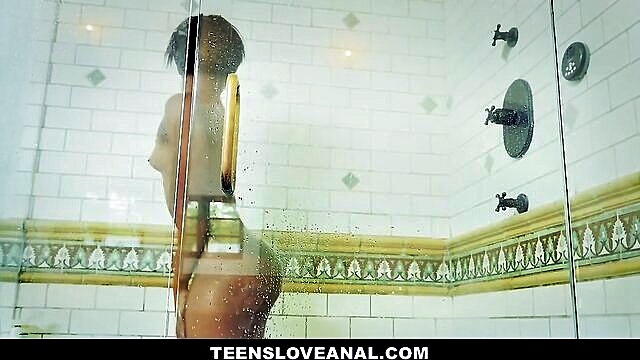 Sarah Banks, Brad Knight - ebony teen ass fucked hard