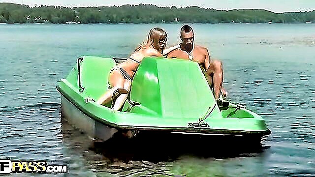 beach blonde boat hard fuck : Hard Fuck Girls