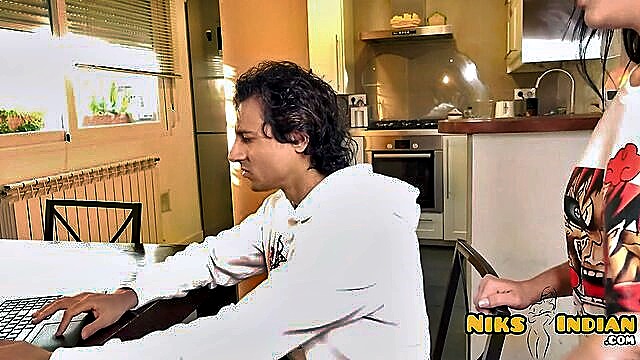 Niks Indian - xxl cock for sisters bunghole