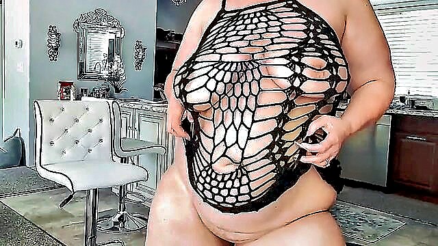 beautiful butt, fat nude tits, beautiful nude boobs - booty ursula wooty