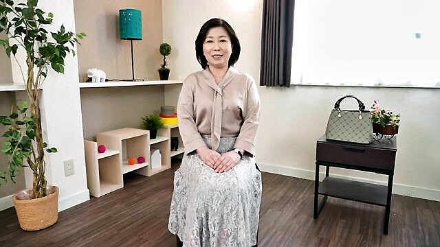 first shot fifty wife document yukino ueda with digest : Jukujosukidesu