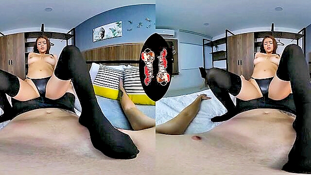 collins, colombian, vrporn - lilit collins colombian teen vr