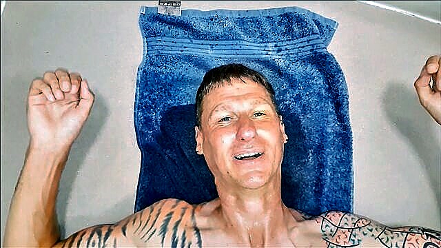 goldenshower, fetish sex, pissing - piss shower fun