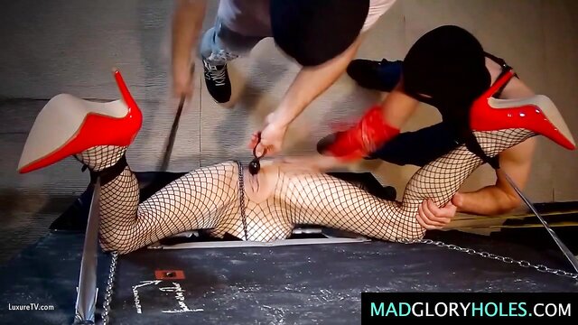 bondage, mad glory holes, whipping - czech amateur glory hole