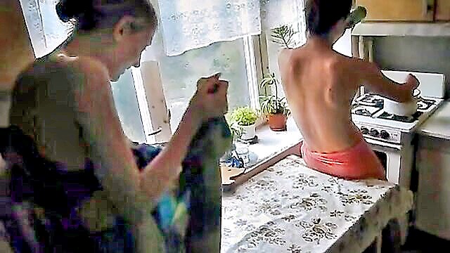 hardcore kitchen sex with young libertine : Young Libertines