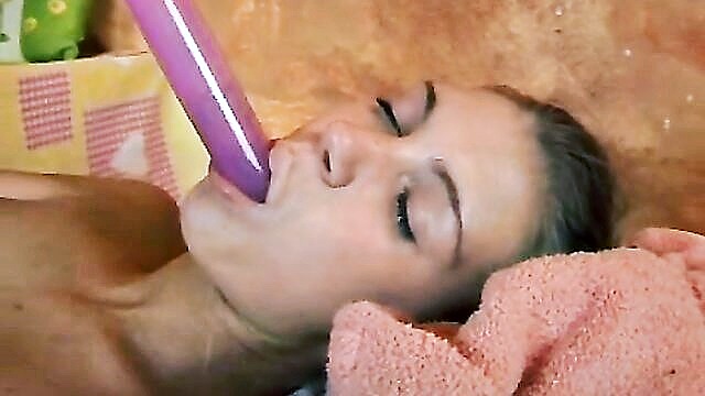pink teen tits toy : Club Seventeen