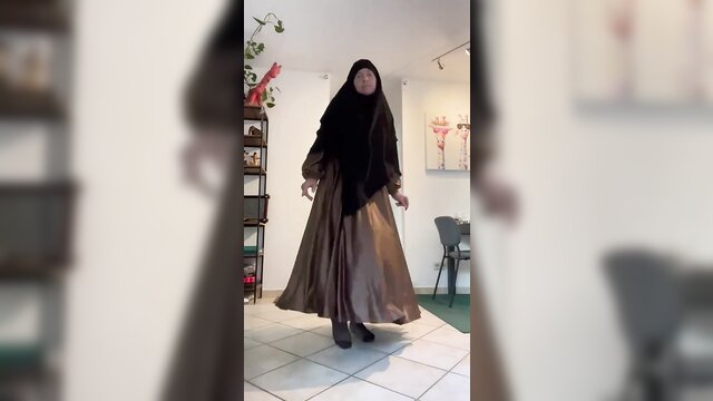 ladyboy, hijab, arab - fatima arab slut dance