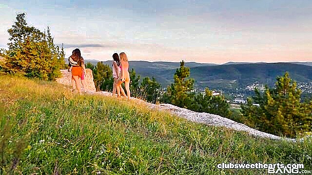 Nika Murr, Elise Moon, Milka Wey, Una Fairy - wild orgy with five girls