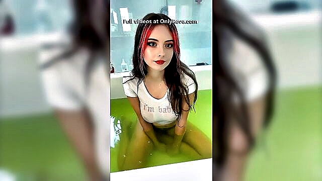 onlyfans julia burch hot babe shower big tits : Onlyfans