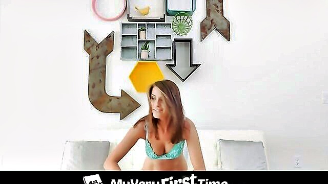 debbies first anal học : MyVeryFirstTime