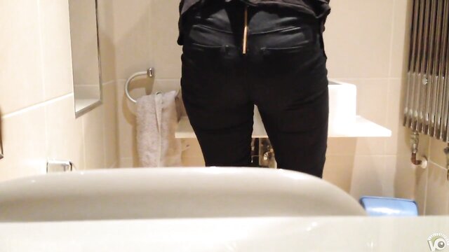 sister, friend, peeing - bathroom spy camera eroric