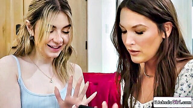 Demi Hawks - lesbian female fingering pussy