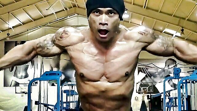 show off, biceps, flexing - big bicep show