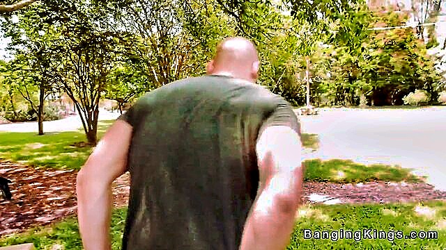 in public, in pu, picks up - eboblack twerking public