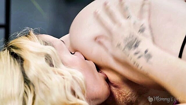 Charlotte Stokely, Khloe Kingsley - lesbian pussy licking pain