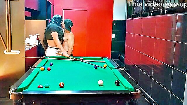 pool, transsexuals, big cock - transsexual sex in the pool