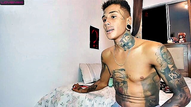 record private, ululante, male webcam - ululante voyeur pepsi babe