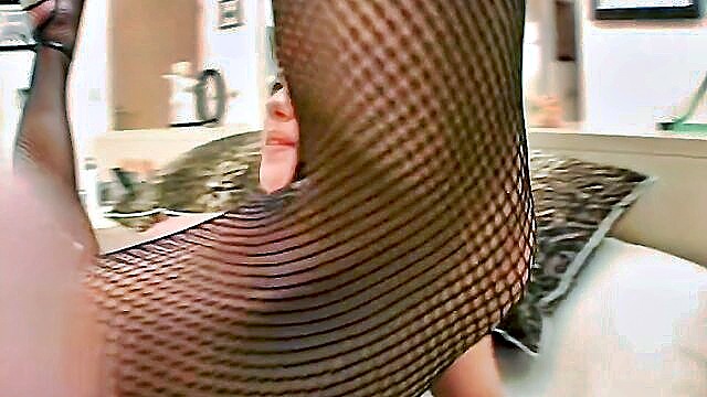Belladonna - vintage threesome brunette
