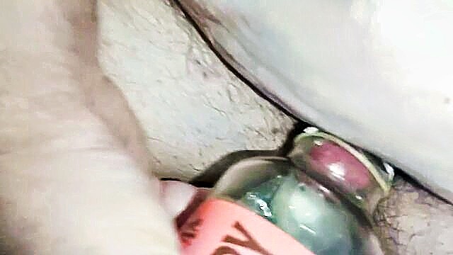 Sexypandabear27 - pound botlle with dick
