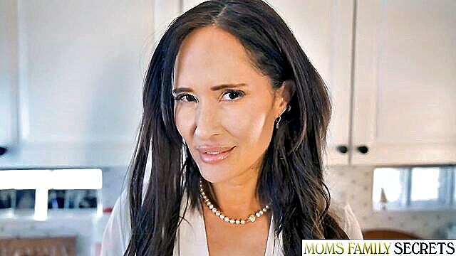 milf, creampie, hardcore - stepmom izi blu sky bangs